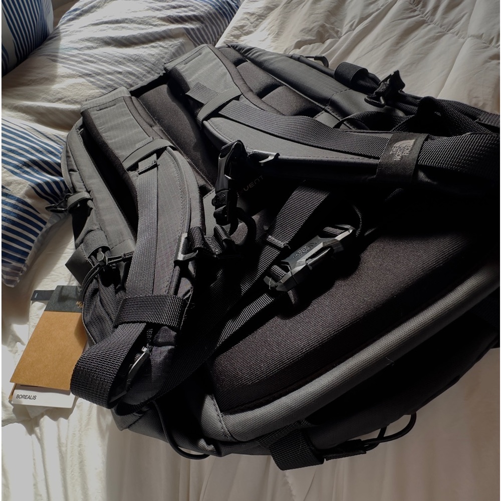 The North Face Borealis
Limited
Edition Patch Backpack
Black